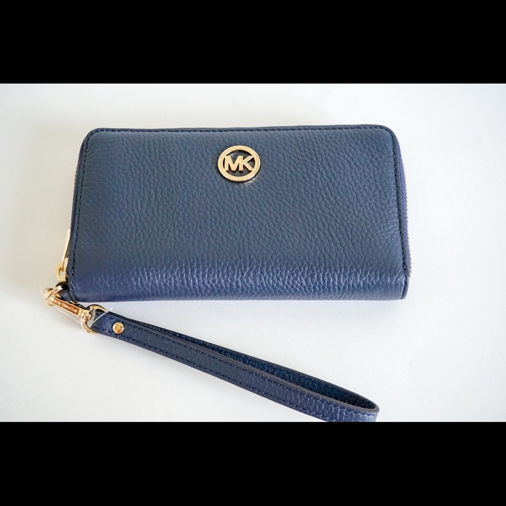 Michael Kors Large Leather Wristlet Navy Blue - Picture 2 of 8